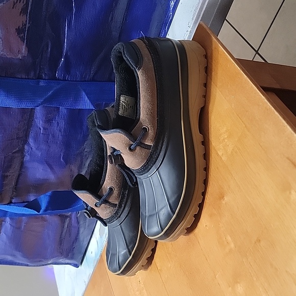 Navy and Brown Bass -Toledo Muck Boots Size 9 - Picture 2 of 5